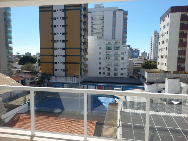 Apartamento 2 quartos e 2 banheiros, à venda ou para alugar, no bairro Centro em Campos dos Goytacazes
