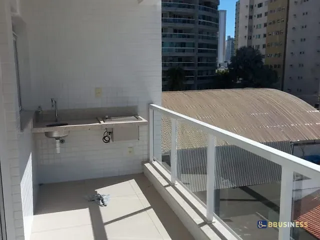 Apartamento 2 quartos e 2 banheiros, à venda ou para alugar, no bairro Centro em Campos dos Goytacazes