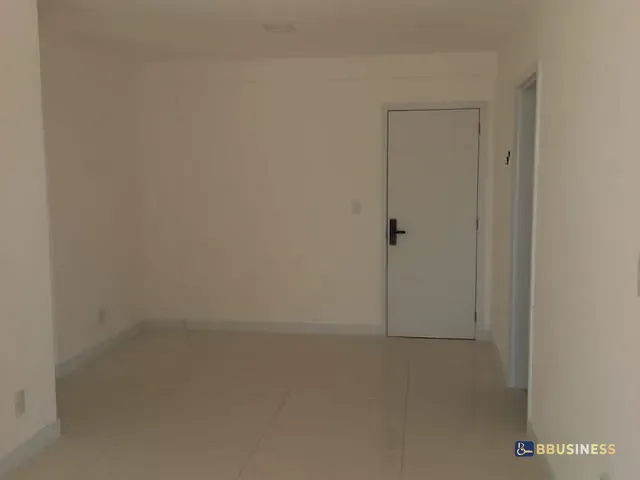 Apartamento 2 quartos e 2 banheiros, à venda ou para alugar, no bairro Centro em Campos dos Goytacazes