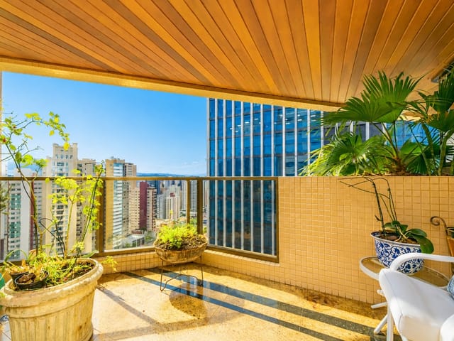 Apartamento com 514m² 4 quartos e 8 banheiros, à venda, no bairro Juvevê em Curitiba
