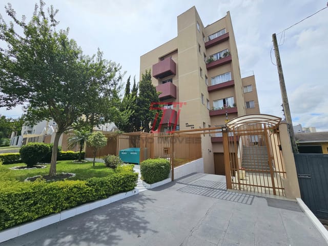 Apartamento 2 quartos e 1 banheiro, para alugar, no bairro Novo Mundo em Curitiba
