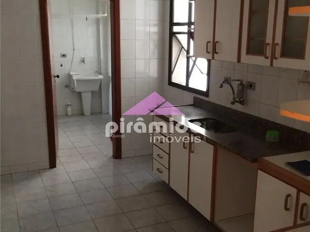 Apartamento com 103m² 4 quartos e 2 banheiros, à venda, no bairro Bosque dos Eucaliptos em São José Dos Campos
