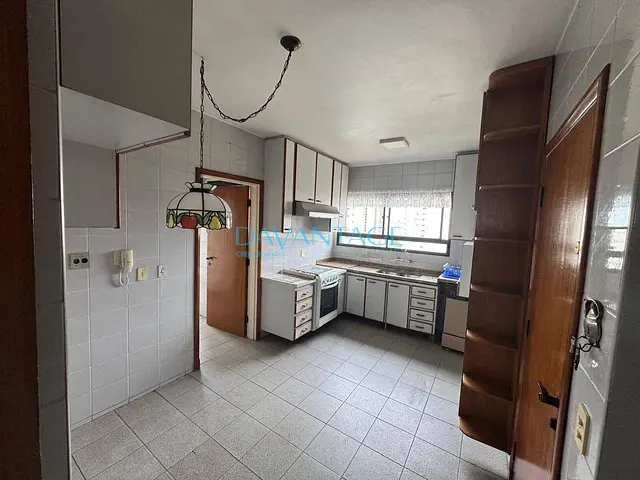 Apartamento com 172m² 5 quartos e 5 banheiros, à venda, no bairro Vila Ipojuca em São Paulo