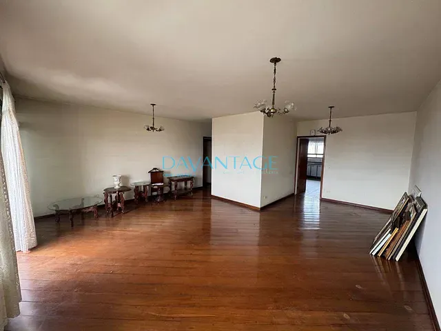 Apartamento com 172m² 5 quartos e 5 banheiros, à venda, no bairro Vila Ipojuca em São Paulo