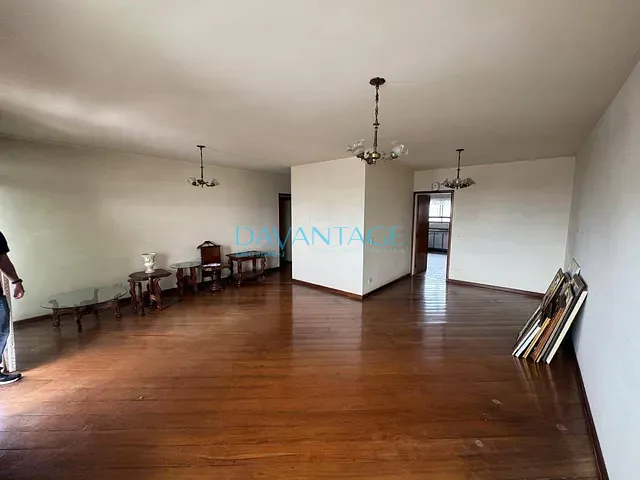 Apartamento com 172m² 5 quartos e 5 banheiros, à venda, no bairro Vila Ipojuca em São Paulo