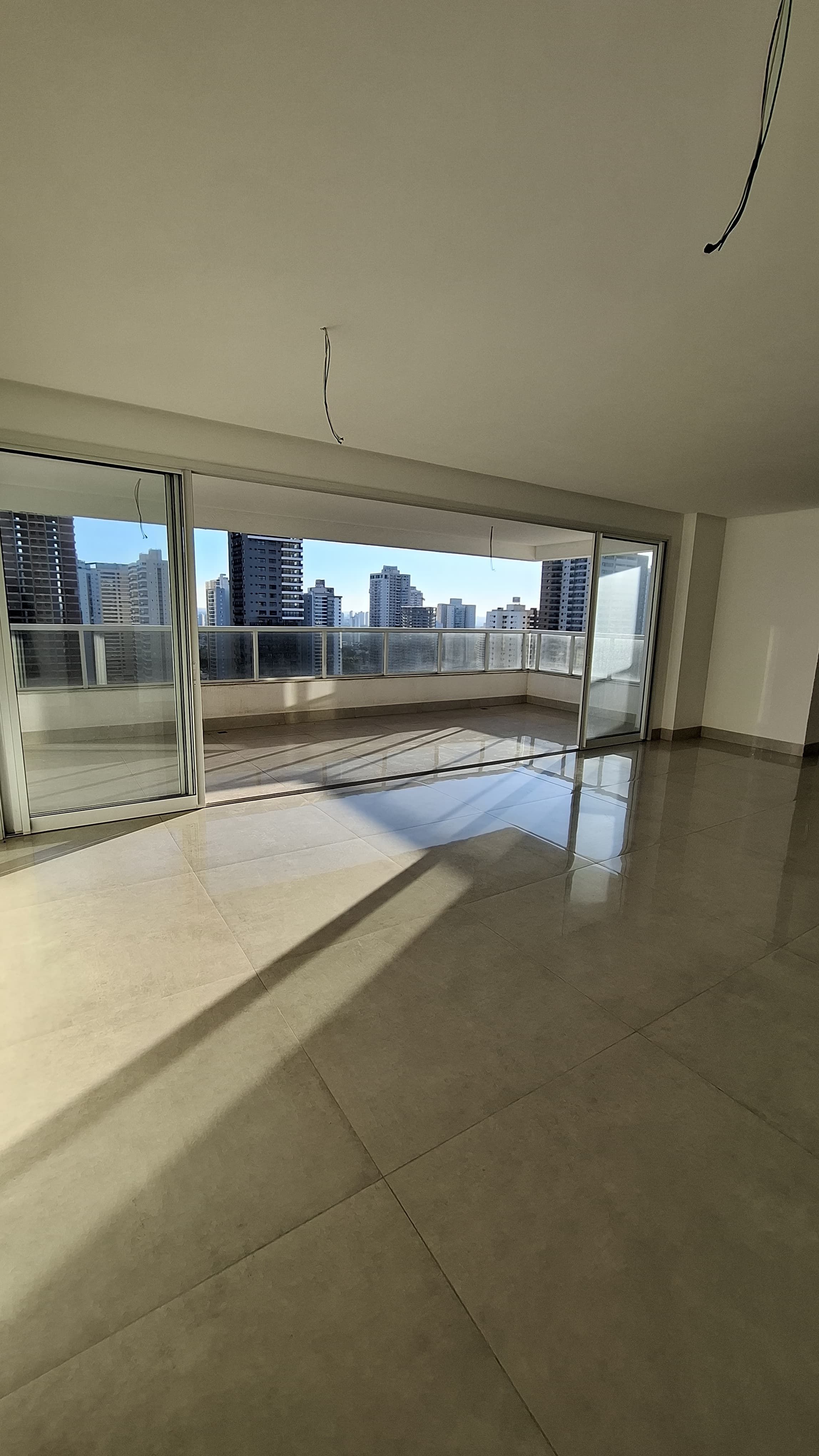 Apartamento com vista livre à venda no Setor Bueno