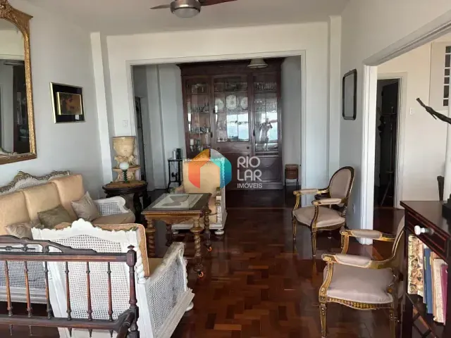Apartamento com 150m² 4 quartos e 3 banheiros, à venda, no bairro Copacabana em Rio de Janeiro