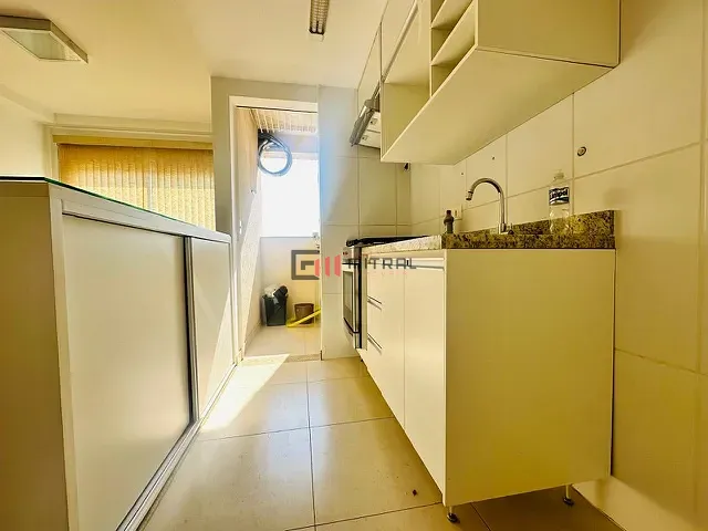 Apartamento 2 quartos e 2 banheiros, para alugar, no bairro Jardim Shangri-la A em Londrina