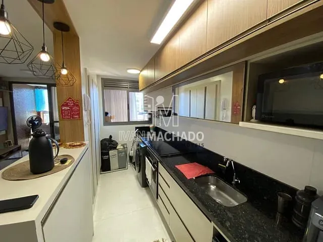 Apartamento 2 quartos e 2 banheiros, à venda, no bairro Jardim Camburi em Vitória