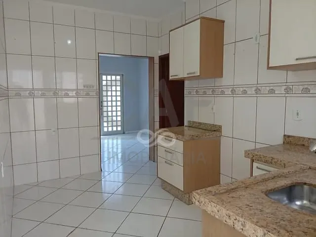 Apartamento com 60m² 2 quartos e 1 banheiro, para alugar, no bairro Nova Jaguariúna em Jaguariúna