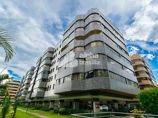 Apartamento 3 quartos e 2 banheiros, para alugar, no bairro Asa Norte em Brasília