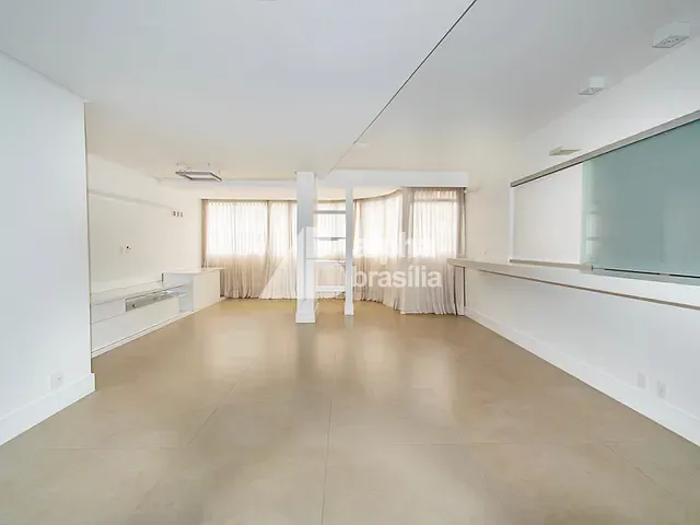 Apartamento 3 quartos e 2 banheiros, para alugar, no bairro Asa Norte em Brasília