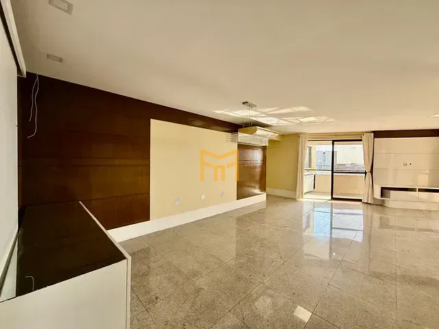 Apartamento 3 quartos e 5 banheiros, à venda, no bairro Batista Campos em Belém