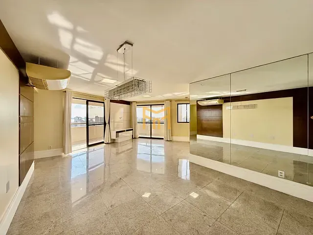 Apartamento 3 quartos e 5 banheiros, à venda, no bairro Batista Campos em Belém