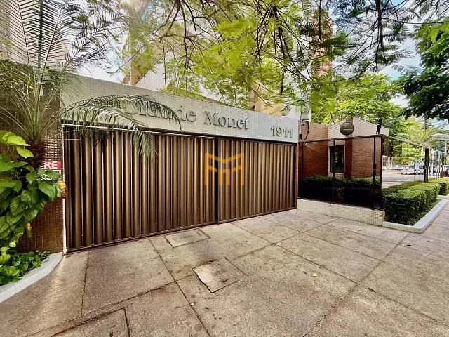 Apartamento 3 quartos e 5 banheiros, à venda, no bairro Batista Campos em Belém