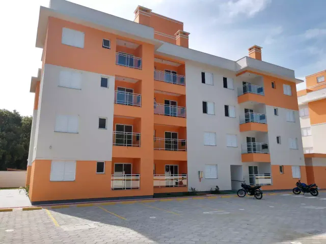 Apartamento 2 quartos e 1 banheiro, para alugar, no bairro Vargem Grande em Florianópolis