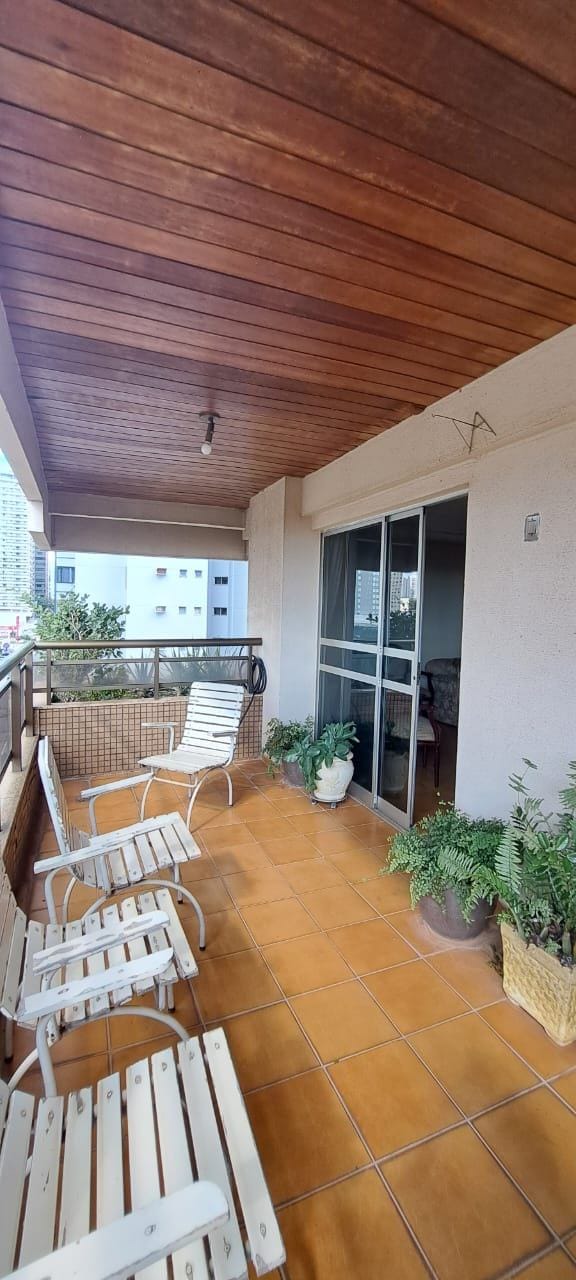 Apartamento, 4 quartos, 242 m² - Foto 4