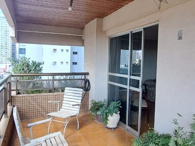 Apartamento com 370m² 4 quartos e 4 banheiros, à venda, no bairro Setor Bueno em Goiânia