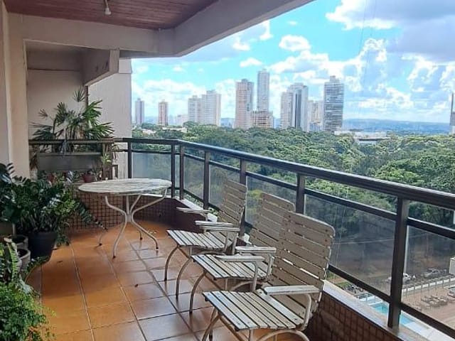 Apartamento com 370m² 4 quartos e 4 banheiros, à venda, no bairro Setor Bueno em Goiânia