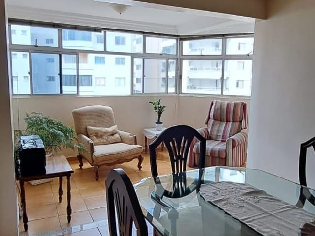 Apartamento com 370m² 4 quartos e 4 banheiros, à venda, no bairro Setor Bueno em Goiânia