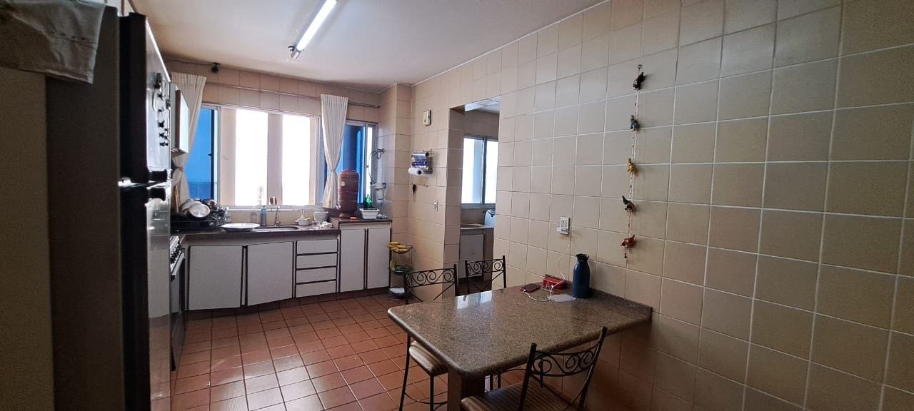 Apartamento, 4 quartos, 242 m² - Foto 9