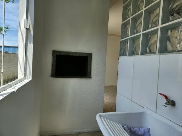 Apartamento 2 quartos e 1 banheiro, à venda ou para alugar, no bairro Ingleses do Rio Vermelho em Florianópolis