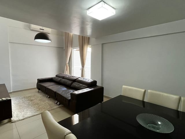 Apartamento 4 quartos e 3 banheiros, para alugar, no bairro Jardim Goiás em Goiânia