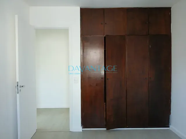 Apartamento com 70m² 2 quartos e 2 banheiros, para alugar, no bairro Vila Olímpia em São Paulo