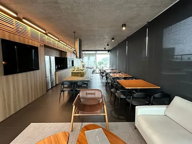 Apartamento com 370m² 4 quartos e 6 banheiros, à venda, no bairro Jurerê em Florianópolis