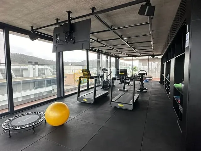 Apartamento com 370m² 4 quartos e 6 banheiros, à venda, no bairro Jurerê em Florianópolis