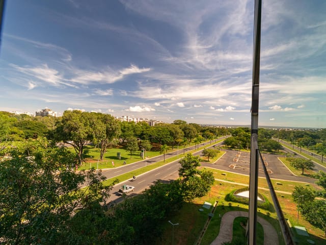 Foto do Apartamento - RESIDENCIAL MÁRCIO CONTRIM SQN 208 ASA NORTE| Andar Alto | Nascente | 3 Quartos | 1 Suíte | Vista Livre | 2 Vagas | ALPHA BRASILIA A IMÓVEIS LTDA.