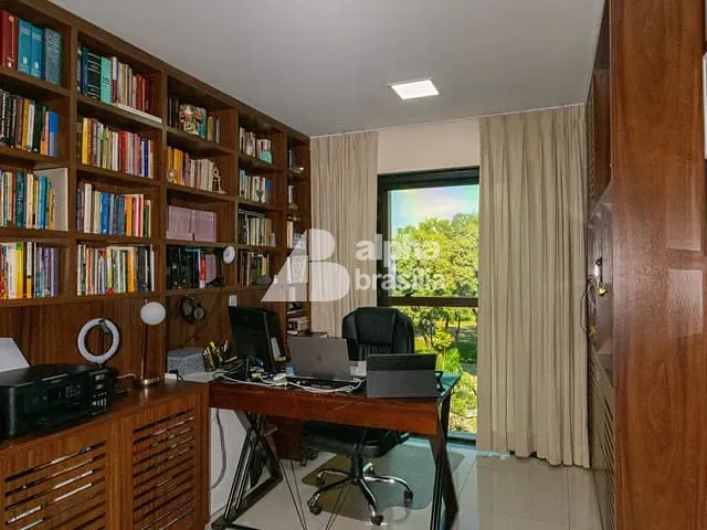 Apartamento com 129m² 3 quartos e 2 banheiros, à venda, no bairro Asa Norte em Brasília
