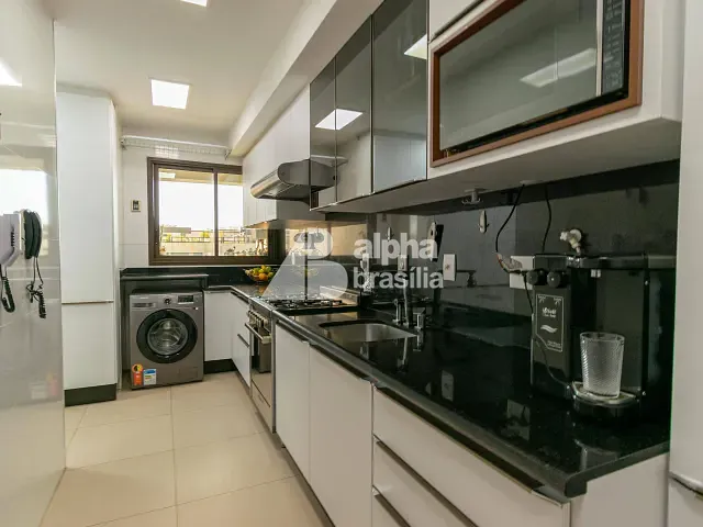 Apartamento com 129m² 3 quartos e 2 banheiros, à venda, no bairro Asa Norte em Brasília
