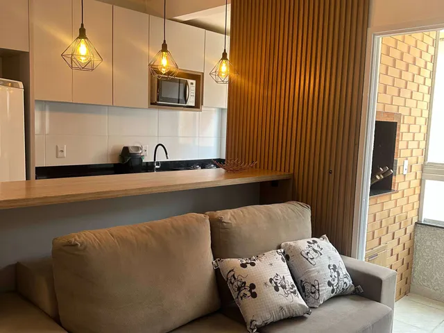 Apartamento 2 quartos e 2 banheiros, à venda, no bairro Ingleses do Rio Vermelho em Florianópolis