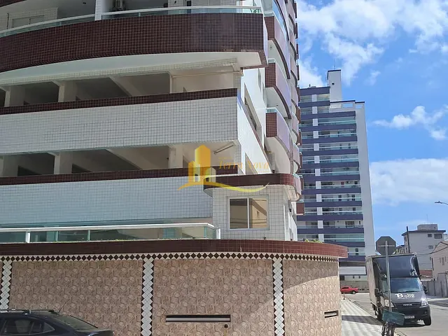 Apartamento 1 quarto e 1 banheiro, à venda, no bairro Ocian em Praia Grande