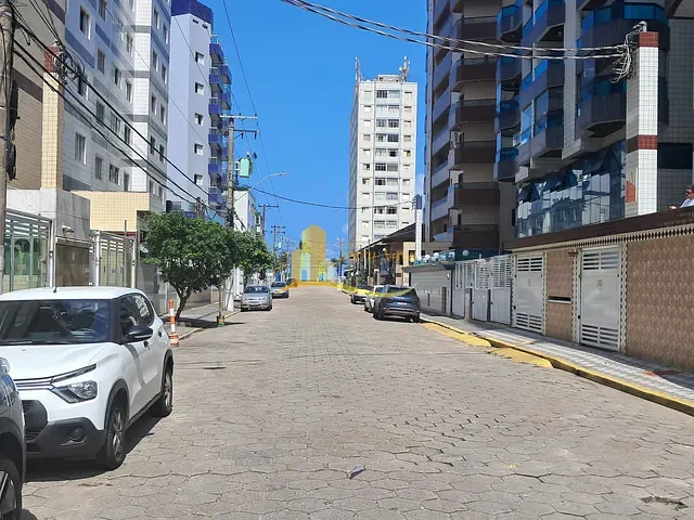 Apartamento 1 quarto e 1 banheiro, à venda, no bairro Ocian em Praia Grande