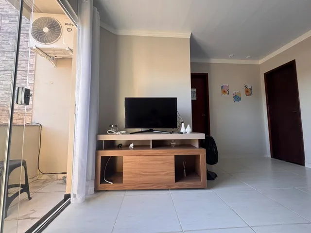 Apartamento 2 quartos e 1 banheiro, à venda, no bairro Ingleses do Rio Vermelho em Florianópolis
