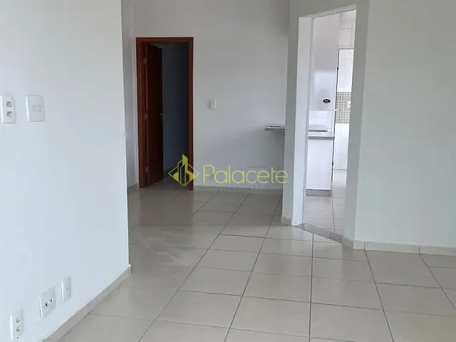 Apartamento com 435m² 2 quartos e 2 banheiros, à venda, no bairro Chácara Galega em Pindamonhangaba