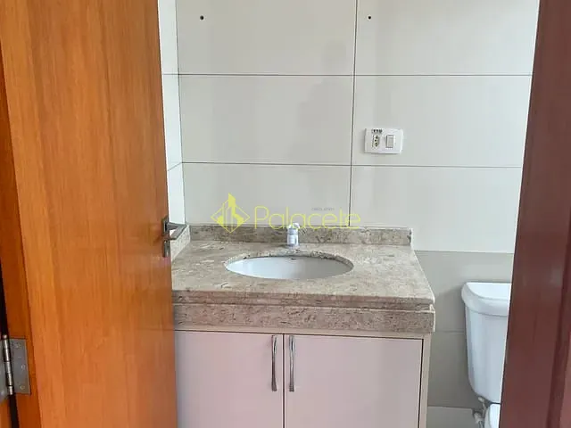Apartamento com 435m² 2 quartos e 2 banheiros, à venda, no bairro Chácara Galega em Pindamonhangaba