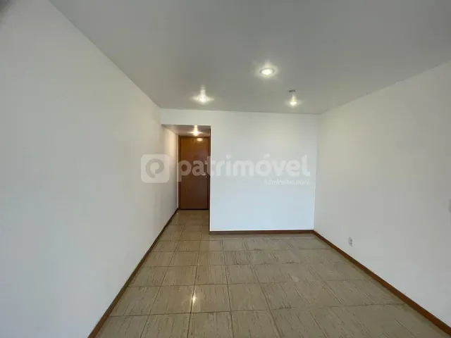 Apartamento com 87m² 3 quartos e 1 banheiro, para alugar, no bairro Barra da Tijuca em Rio de Janeiro