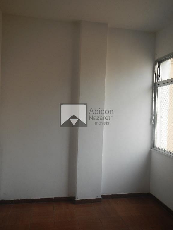 Apartamento à venda com 2 quartos, 70m² - Foto 19