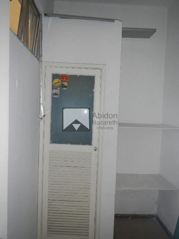 Apartamento à venda com 2 quartos, 70m² - Foto 10