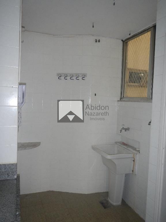 Apartamento à venda com 2 quartos, 70m² - Foto 7