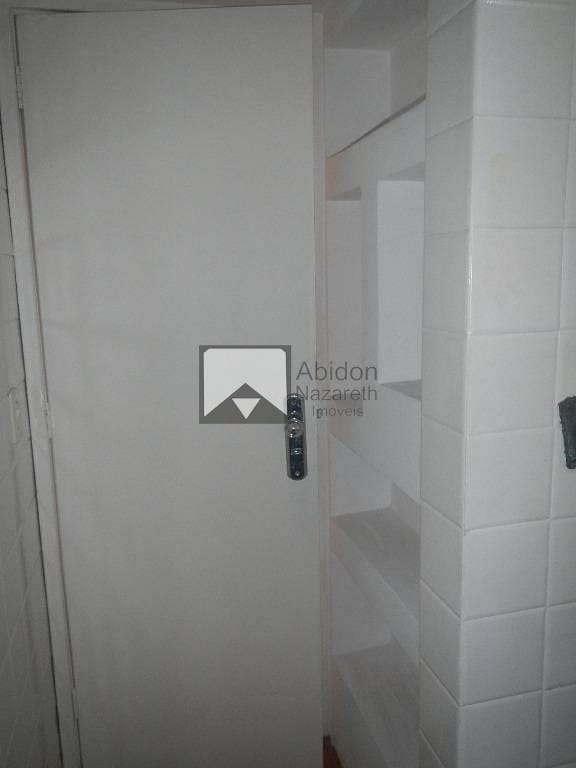Apartamento à venda com 2 quartos, 70m² - Foto 23