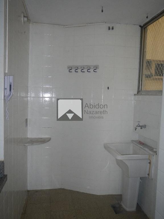 Apartamento à venda com 2 quartos, 70m² - Foto 8