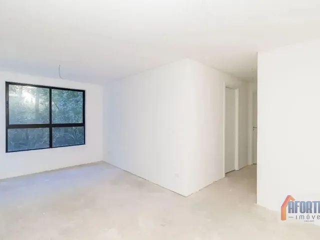 Apartamento 3 quartos e 1 banheiro, à venda, no bairro Santo Inácio em Curitiba