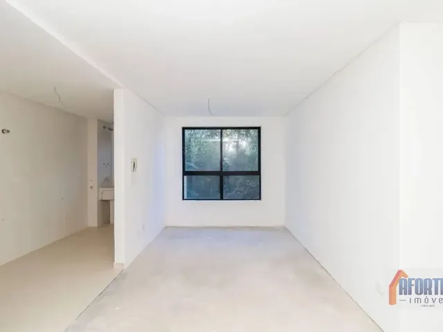 Apartamento 3 quartos e 1 banheiro, à venda, no bairro Santo Inácio em Curitiba