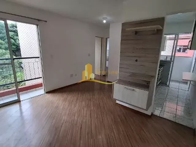 Apartamento 2 quartos e 1 banheiro, à venda ou para alugar, no bairro Vila Carmosina em São Paulo