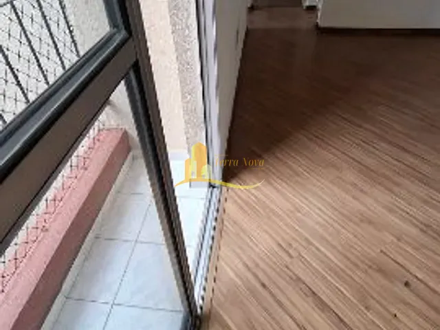 Apartamento 2 quartos e 1 banheiro, à venda ou para alugar, no bairro Vila Carmosina em São Paulo