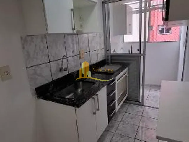 Apartamento 2 quartos e 1 banheiro, à venda ou para alugar, no bairro Vila Carmosina em São Paulo